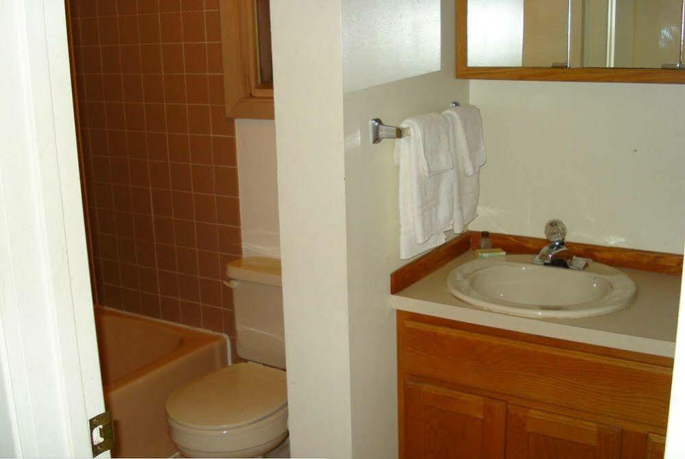 Lakeshor Motor Inn Virginia Ngoại thất bức ảnh