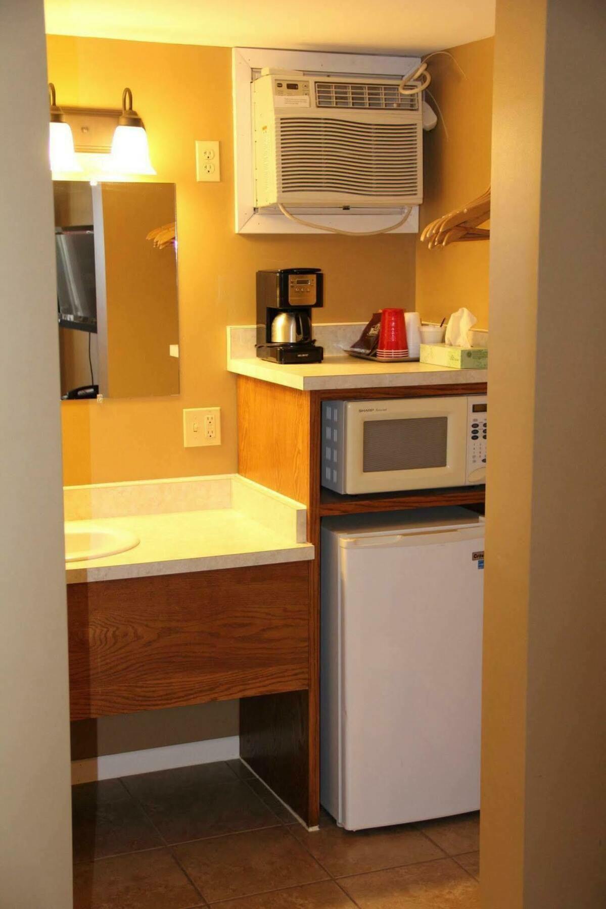 Lakeshor Motor Inn Virginia Ngoại thất bức ảnh